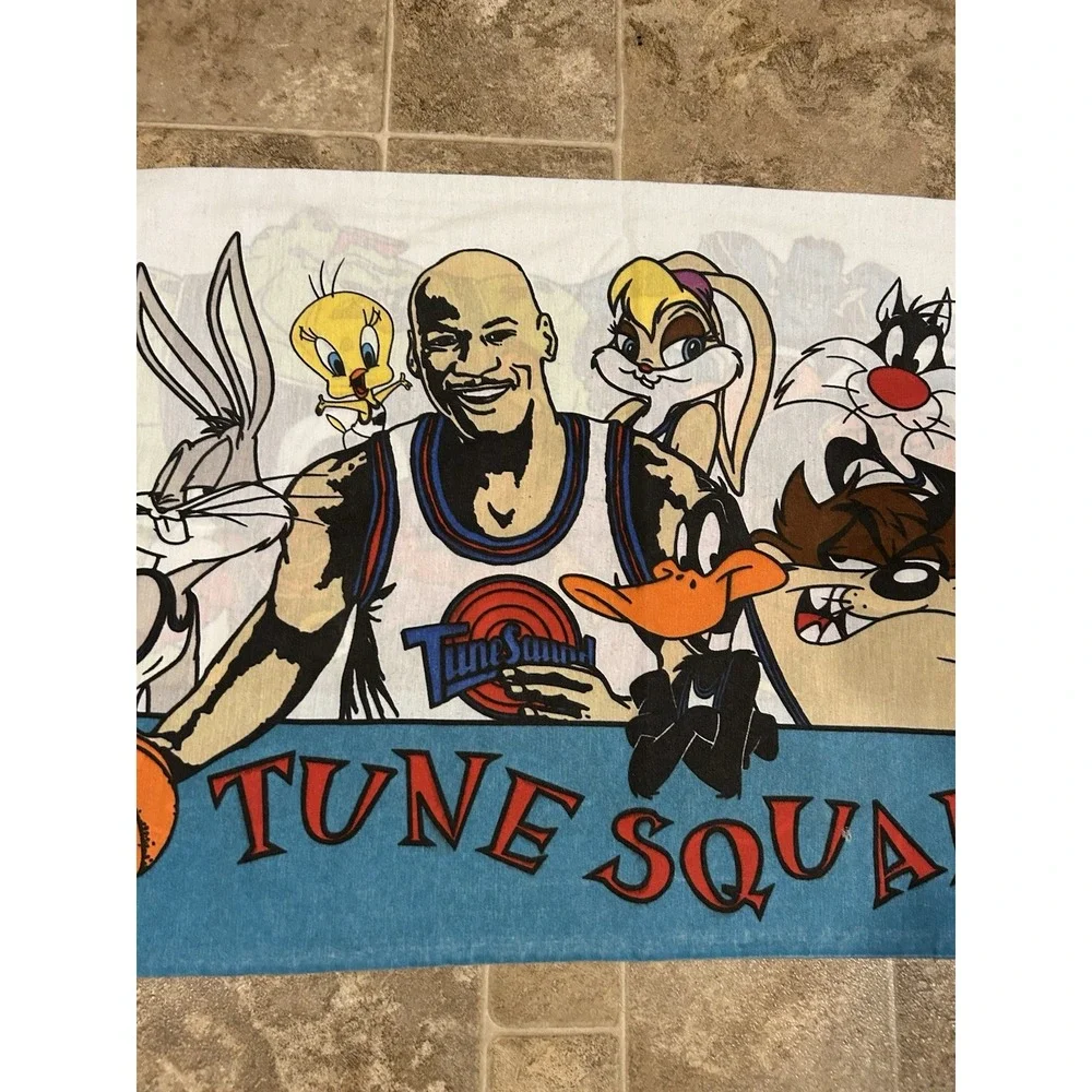 SPACE JAM Tune‎ Squad Monstars 1996 Double Sided Pillow Case Michael Jordan